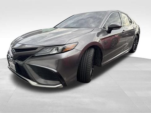 Used 2024 Toyota Camry XSE w/ Cold Weather Package FWD image 28