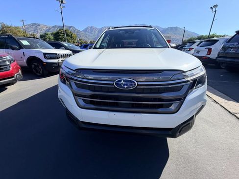 Used 2025 Subaru Forester Limited AWD/4WD image 8