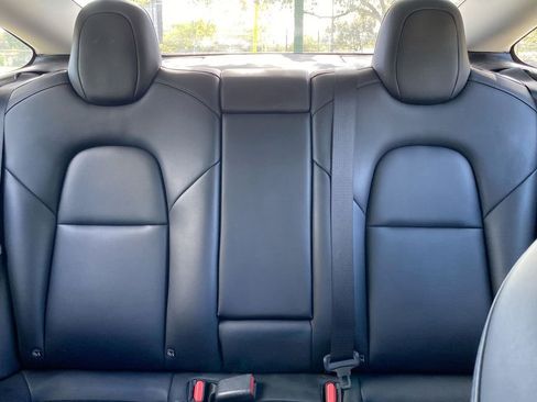 Used 2022 Tesla Model 3 Long Range image 36