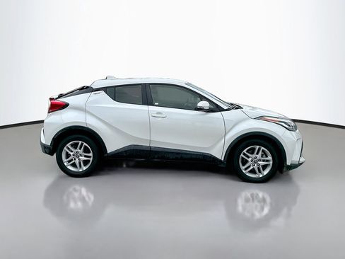 Used 2021 Toyota C-HR LE image 8