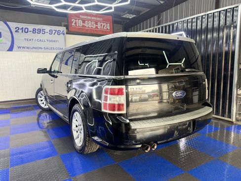 Used 2011 Ford Flex SEL w/ Rapid Spec Order Code FWD image 24