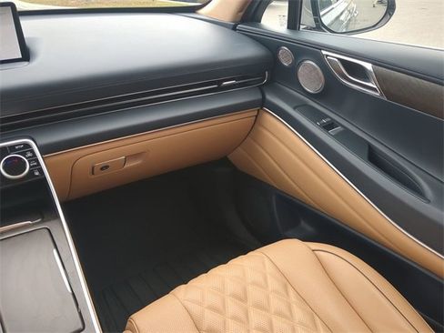 Certified 2024 Genesis GV80 3.5T w/ Prestige Package image 15