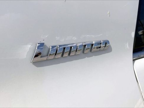 Used 2021 Toyota 4Runner Limited AWD/4WD image 21