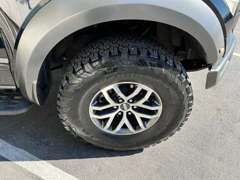 Used 2017 Ford F150 Raptor w/ Equipment Group 802A Luxury image 13