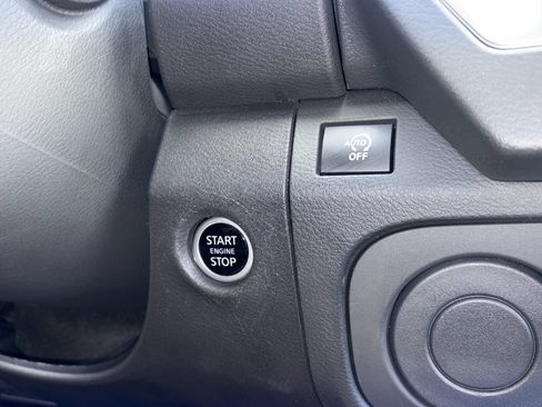 Certified 2025 Nissan Frontier SV w/ SV Convenience Package RWD image 14