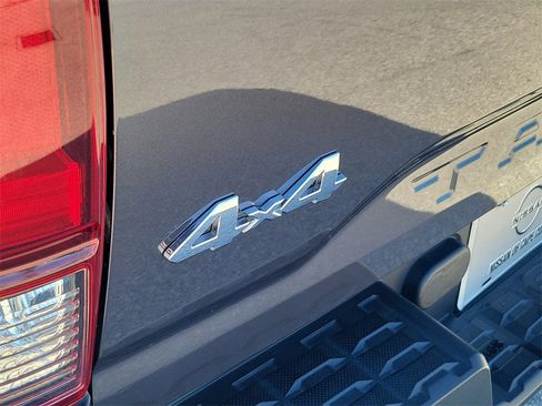 Used 2022 Toyota Tacoma SR image 15