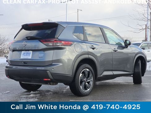 Used 2025 Nissan Rogue SV image 17