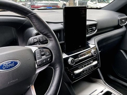 Used 2022 Ford Explorer ST w/ Equipment Group 401A image 5