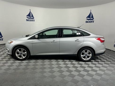 Used 2014 Ford Focus SE image 4