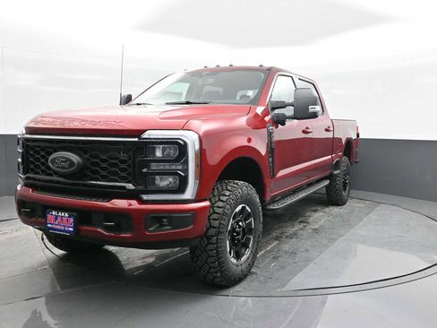 New 2025 Ford F250 XLT w/ Black Appearance Package image 4