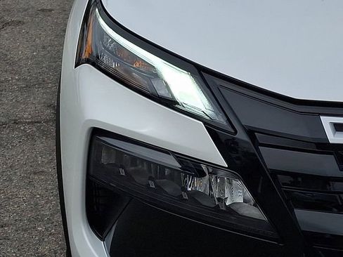 New 2026 Nissan Rogue Rock Creek image 9