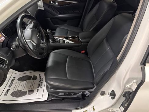 Used 2019 INFINITI Q50 Luxe w/ Essential Package (3.0T Luxe) image 13