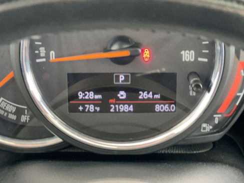 Used 2020 MINI Cooper 4-Door Hardtop image 20