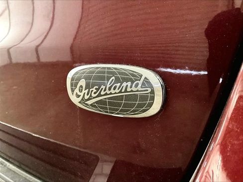 Used 2018 Jeep Grand Cherokee Overland AWD/4WD image 14