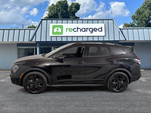 Used 2025 Kia Sportage X-Line AWD/4WD image 2