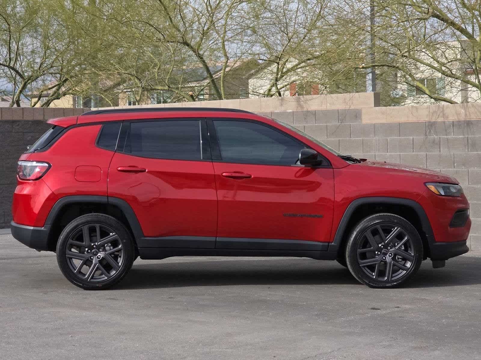 New 2026 Jeep Compass Latitude AWD/4WD image 10