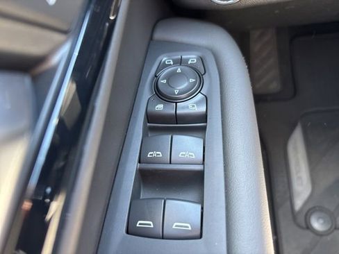 New 2026 Chevrolet Suburban LT w/ Comfort Package AWD/4WD image 18