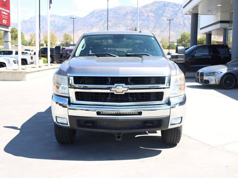 Used 2007 Chevrolet Silverado 2500 LTZ w/ Safety Package AWD/4WD image 9