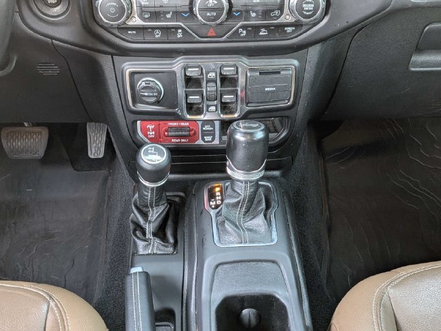 Used 2021 Jeep Wrangler Unlimited Rubicon AWD/4WD image 16