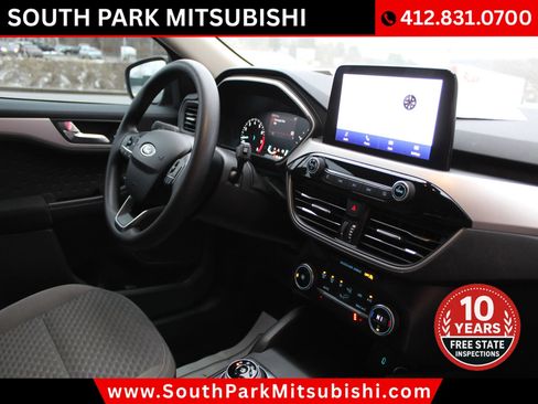 Used 2020 Ford Escape SE image 10