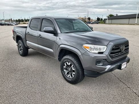 Used 2019 Toyota Tacoma SR w/ SR Convenience Package RWD image 12