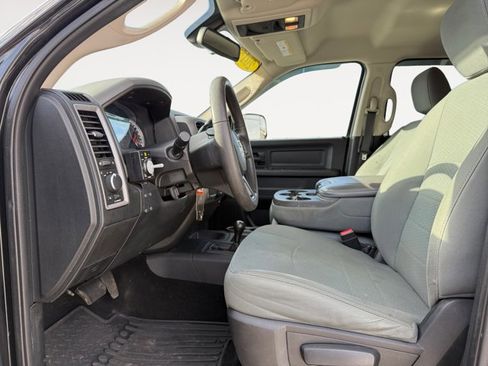 Used 2015 RAM 2500 Tradesman w/ Chrome Appearance Group image 8