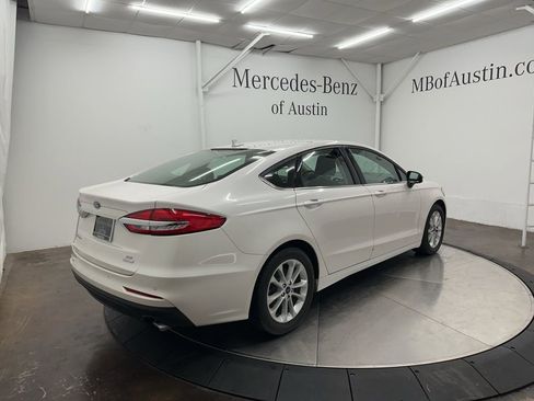 Used 2020 Ford Fusion SE image 7