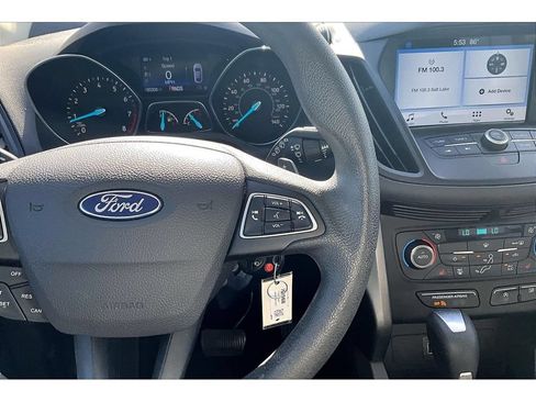 Used 2017 Ford Escape SE w/ Equipment Group 201A AWD/4WD image 12