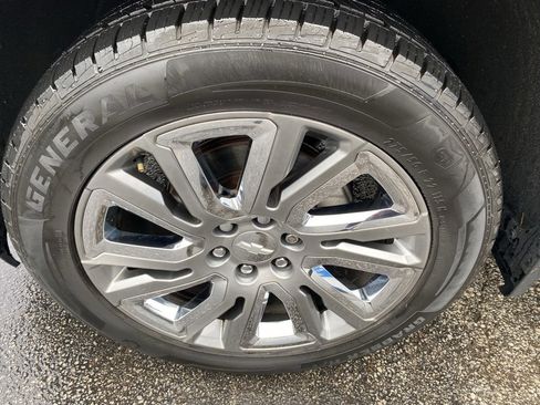 Used 2020 Chevrolet Silverado 1500 LTZ w/ LTZ Plus Package image 30