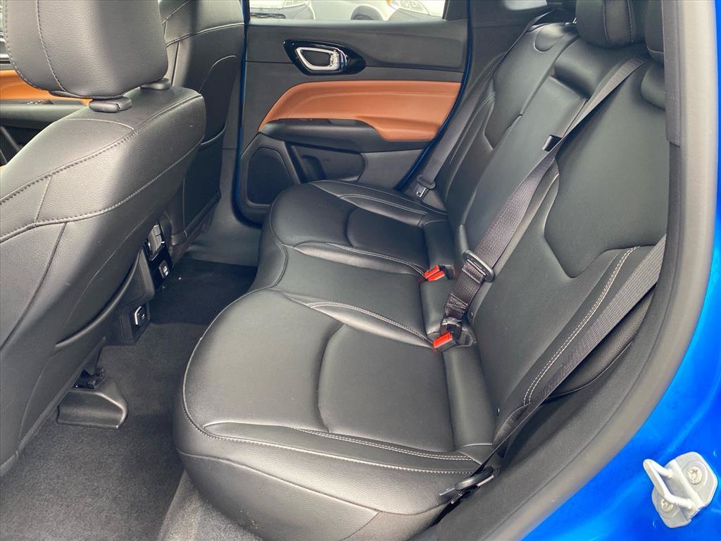 Used 2025 Jeep Compass Limited AWD/4WD image 24
