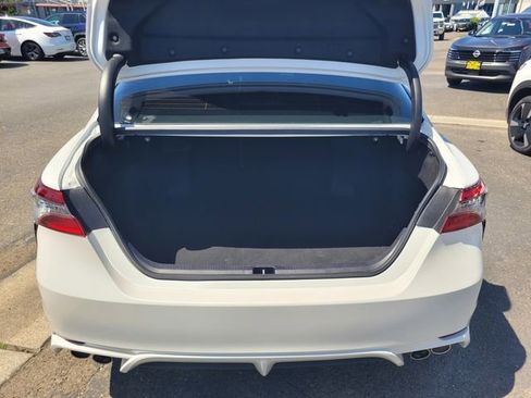 Used 2023 Toyota Camry XSE FWD image 11