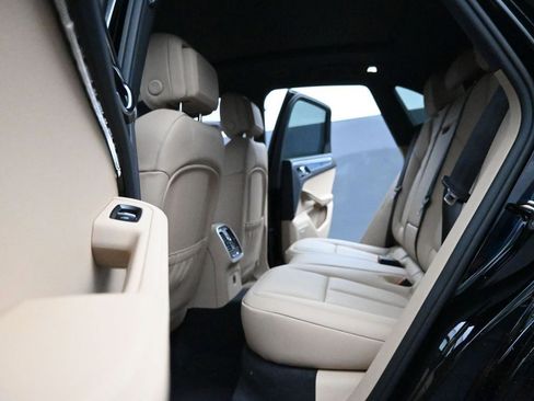 New 2025 Porsche Macan AWD/4WD image 25