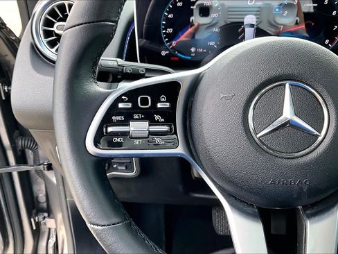 Used 2021 Mercedes-Benz GLB 250 image 21