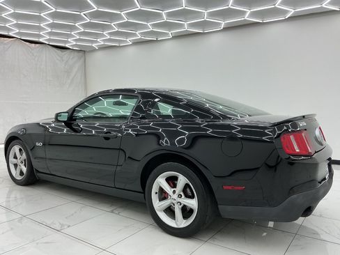 Used 2012 Ford Mustang GT RWD image 11