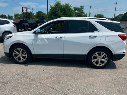 Used 2018 Chevrolet Equinox Premier w/ LPO, Cargo Package AWD/4WD image 5
