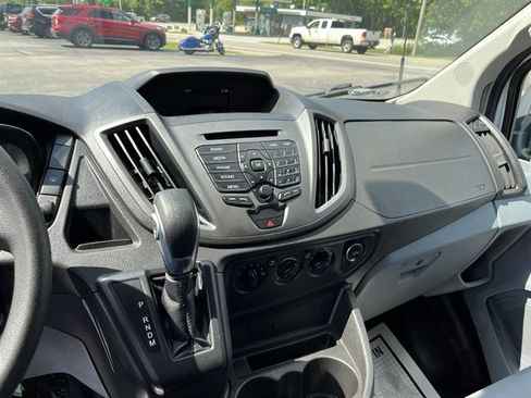 Used 2018 Ford Transit 150 XL RWD image 23