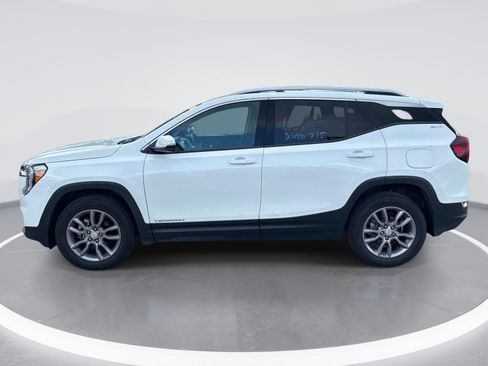 Used 2024 GMC Terrain SLT AWD/4WD image 5