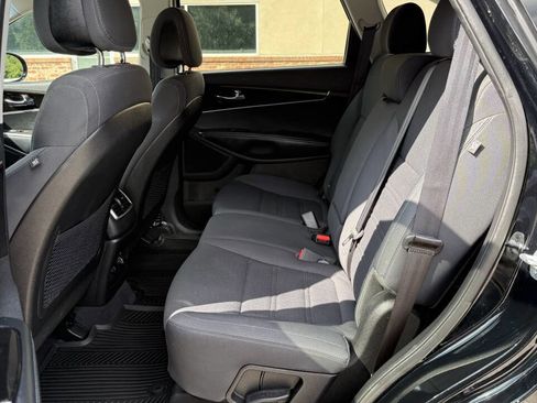 Used 2016 Kia Sorento LX 4dr SUV image 14