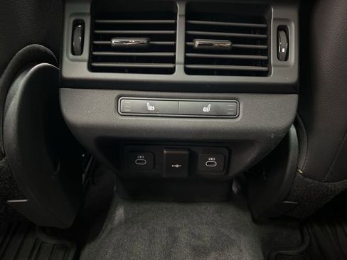 Used 2024 Land Rover Range Rover Evoque Dynamic SE image 28