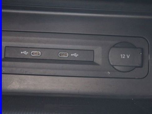 Used 2023 Volkswagen Atlas Cross Sport SE image 41