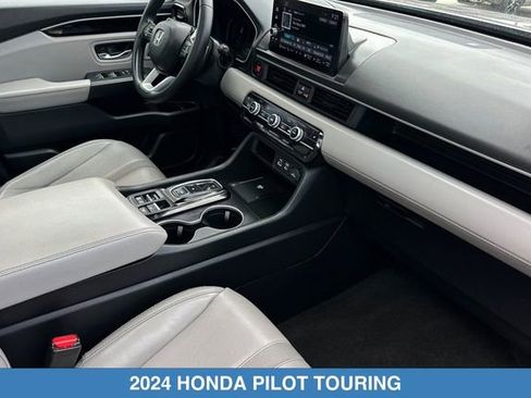 Certified 2024 Honda Pilot Touring image 20