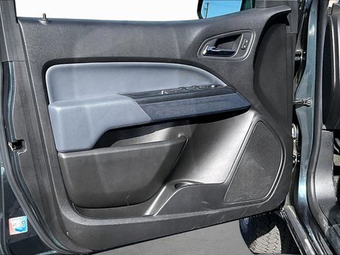 Used 2018 Chevrolet Colorado Z71 image 15