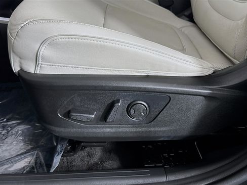 Certified 2023 Hyundai Tucson Limited image 22