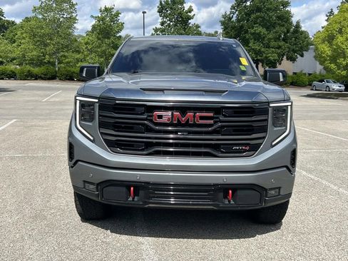 Used 2024 GMC Sierra 1500 AT4 w/ Technology Package AWD/4WD image 2