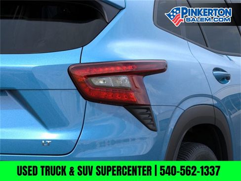 New 2025 Chevrolet Trax LT w/ Driver Confidence Package image 11