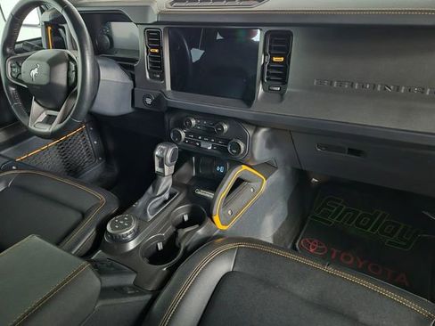 Used 2024 Ford Bronco Badlands image 34