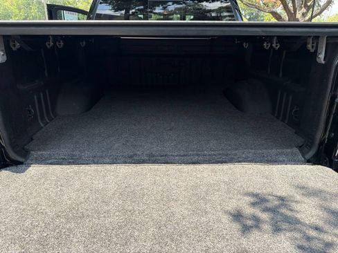 Used 2020 Chevrolet Colorado Z71 w/ Z71 Midnight Edition AWD/4WD image 27