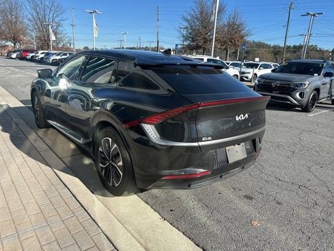 Certified 2022 Kia EV6 Wind image 5