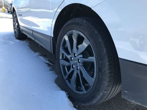 Used 2023 Chevrolet Equinox RS w/ LPO, Floor Liner Package image 11