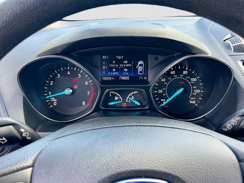 Used 2019 Ford Escape SE FWD image 12